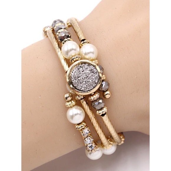 Gold wrap druzy bracelet - Picture 2 of 3